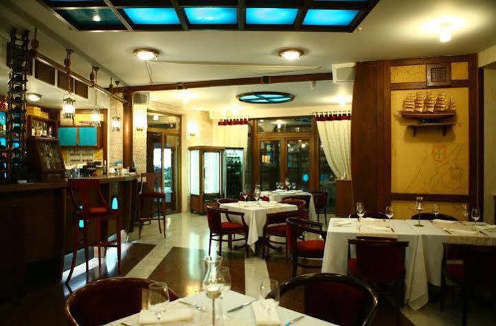 Columbus Hotel Oldenburg Bagian luar foto